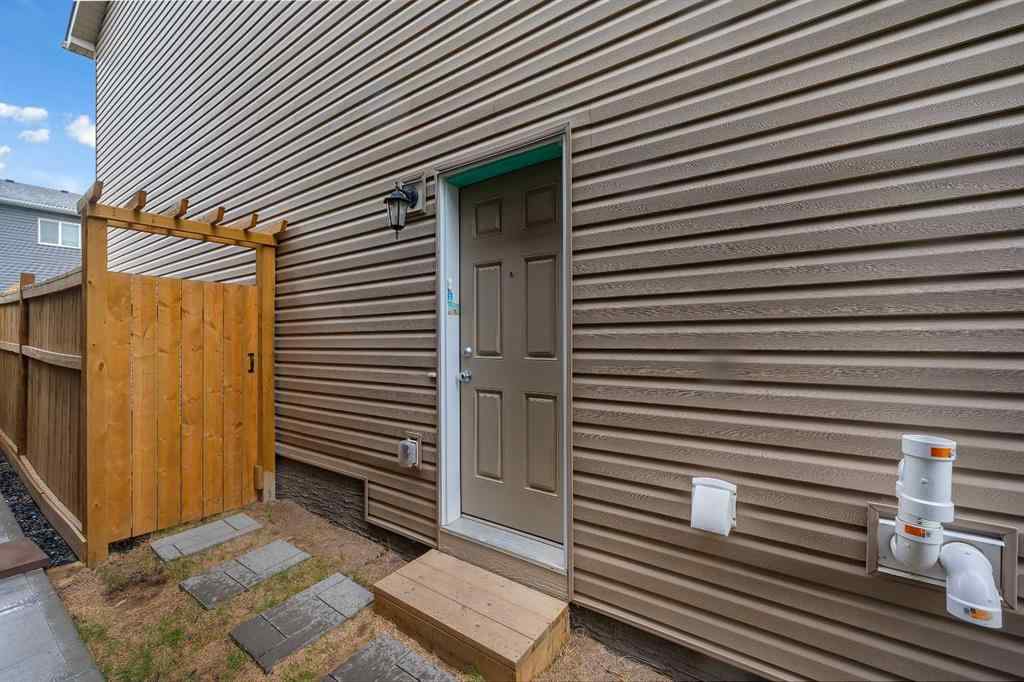 MLS® A2244793 - 14 Ambleside Rise NW in Moraine Calgary, Residential