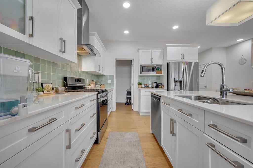 MLS® A2244793 - 14 Ambleside Rise NW in Moraine Calgary, Residential