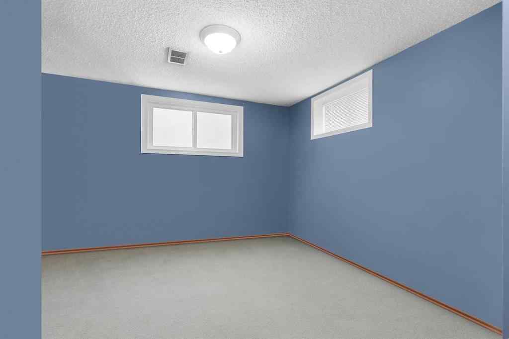 MLS® A2244819 - 2140 Halifax Crescent NW in Banff Trail Calgary, Residential