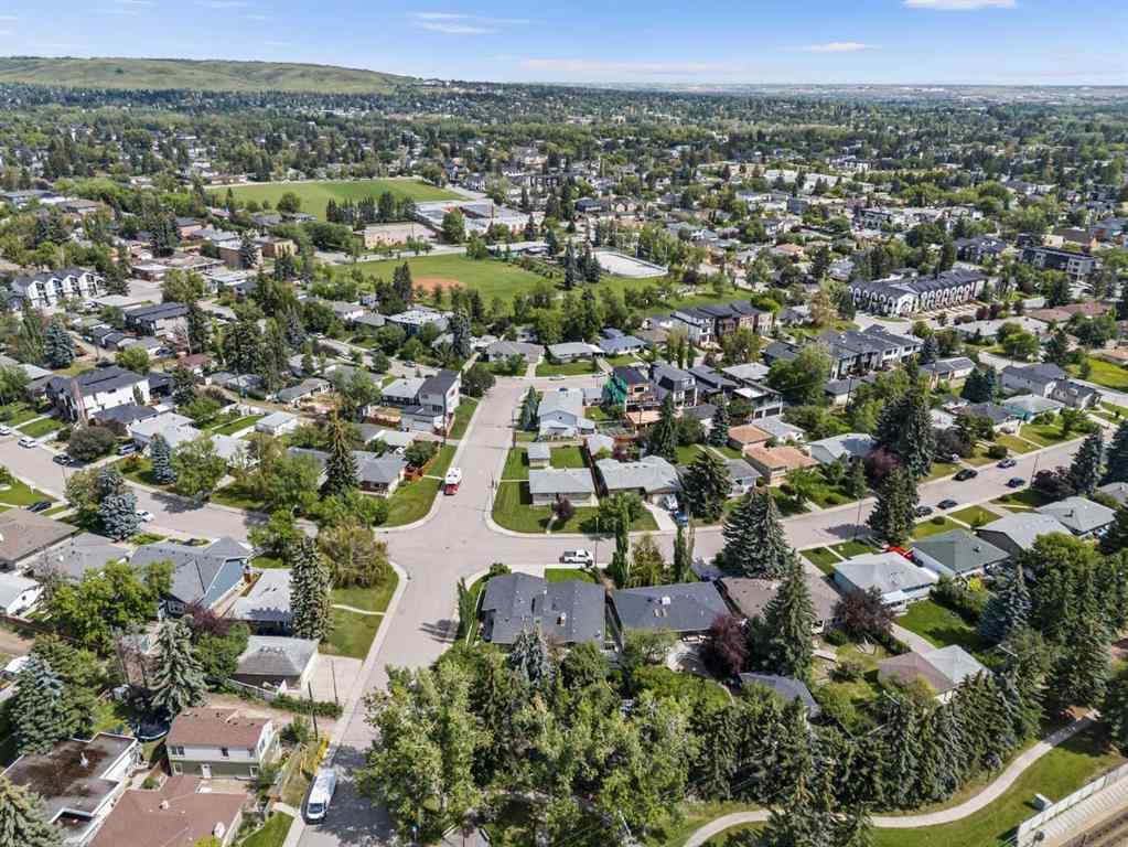 MLS® A2244819 - 2140 Halifax Crescent NW in Banff Trail Calgary, Residential