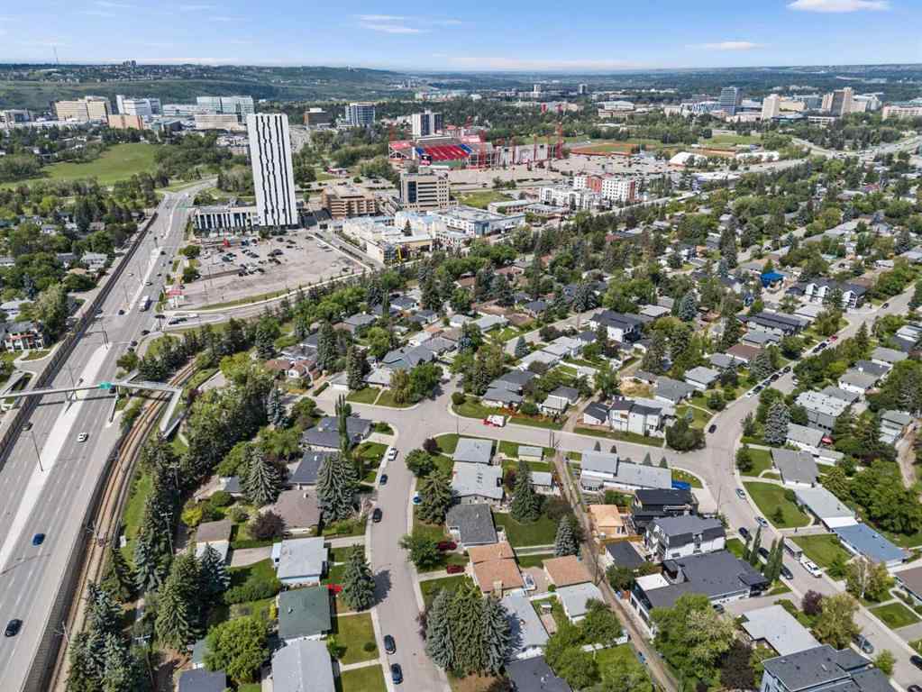 MLS® A2244819 - 2140 Halifax Crescent NW in Banff Trail Calgary, Residential