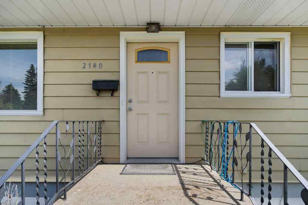 MLS® A2244819 - 2140 Halifax Crescent NW in Banff Trail Calgary, Residential