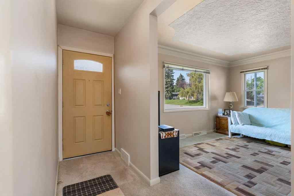 MLS® A2244819 - 2140 Halifax Crescent NW in Banff Trail Calgary, Residential