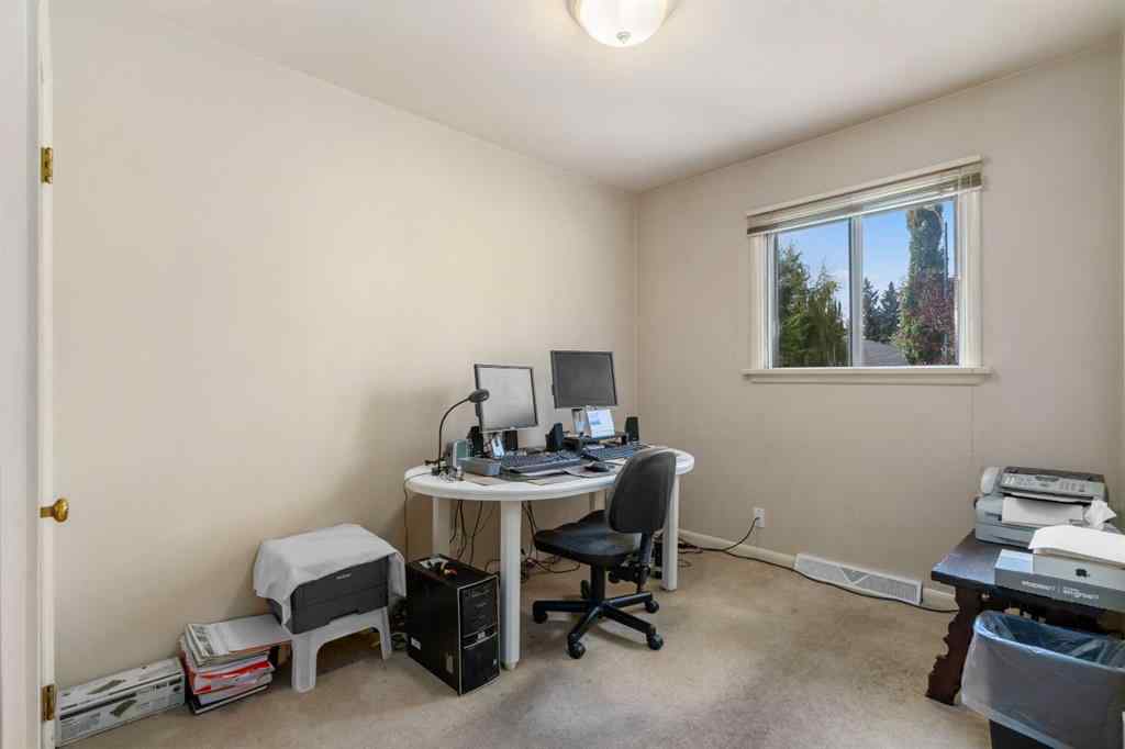 MLS® A2244819 - 2140 Halifax Crescent NW in Banff Trail Calgary, Residential