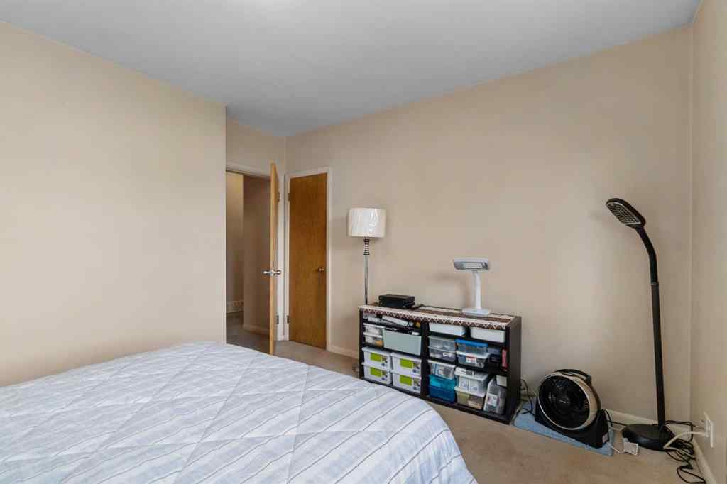 MLS® A2244819 - 2140 Halifax Crescent NW in Banff Trail Calgary, Residential