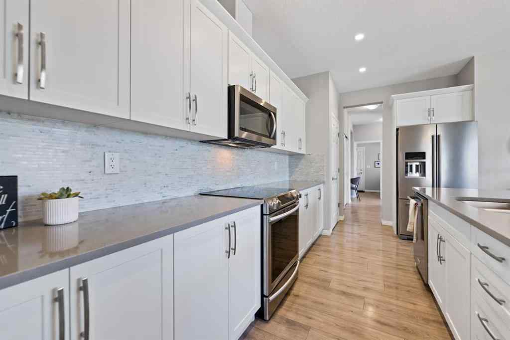 MLS® A2244832 - 19 Yorkville Gate SW in Yorkville Calgary, Residential