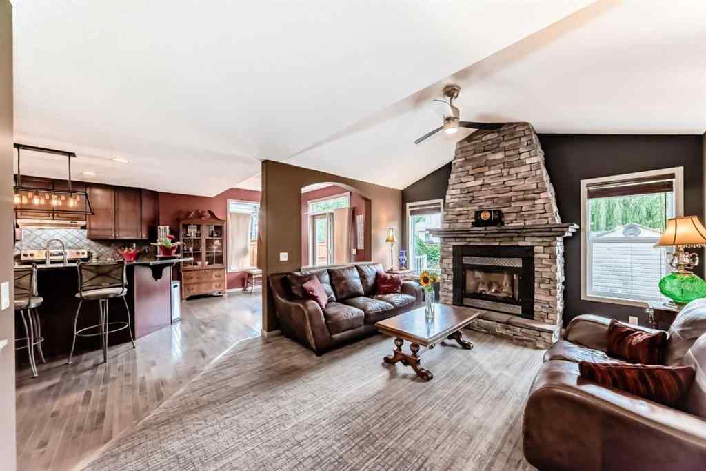 MLS® A2244833 - 125 New Brighton Manor SE in New Brighton Calgary, Residential