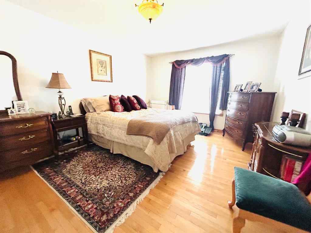 MLS® A2244835 - 213 5 Avenue E in NONE Oyen, Residential