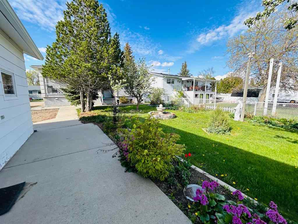 MLS® A2244835 - 213 5 Avenue E in NONE Oyen, Residential