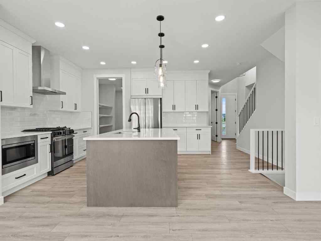 MLS® A2244847 - 271 Kinniburgh Loop  in Kinniburgh South Chestermere, Residential