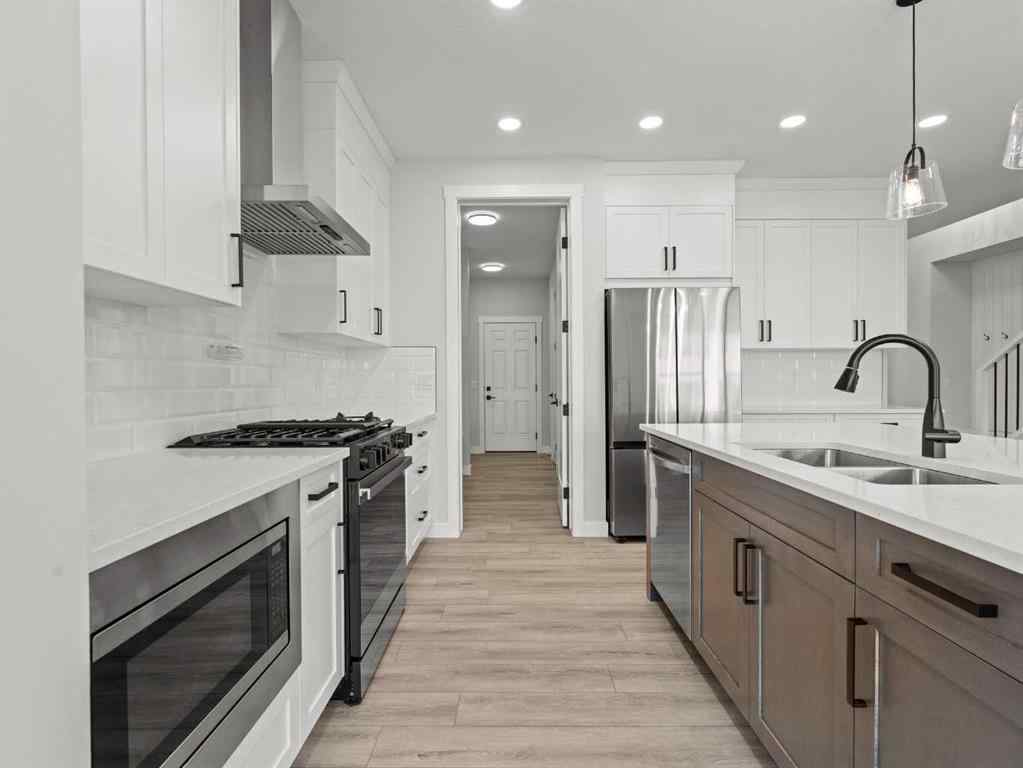 MLS® A2244847 - 271 Kinniburgh Loop  in Kinniburgh South Chestermere, Residential
