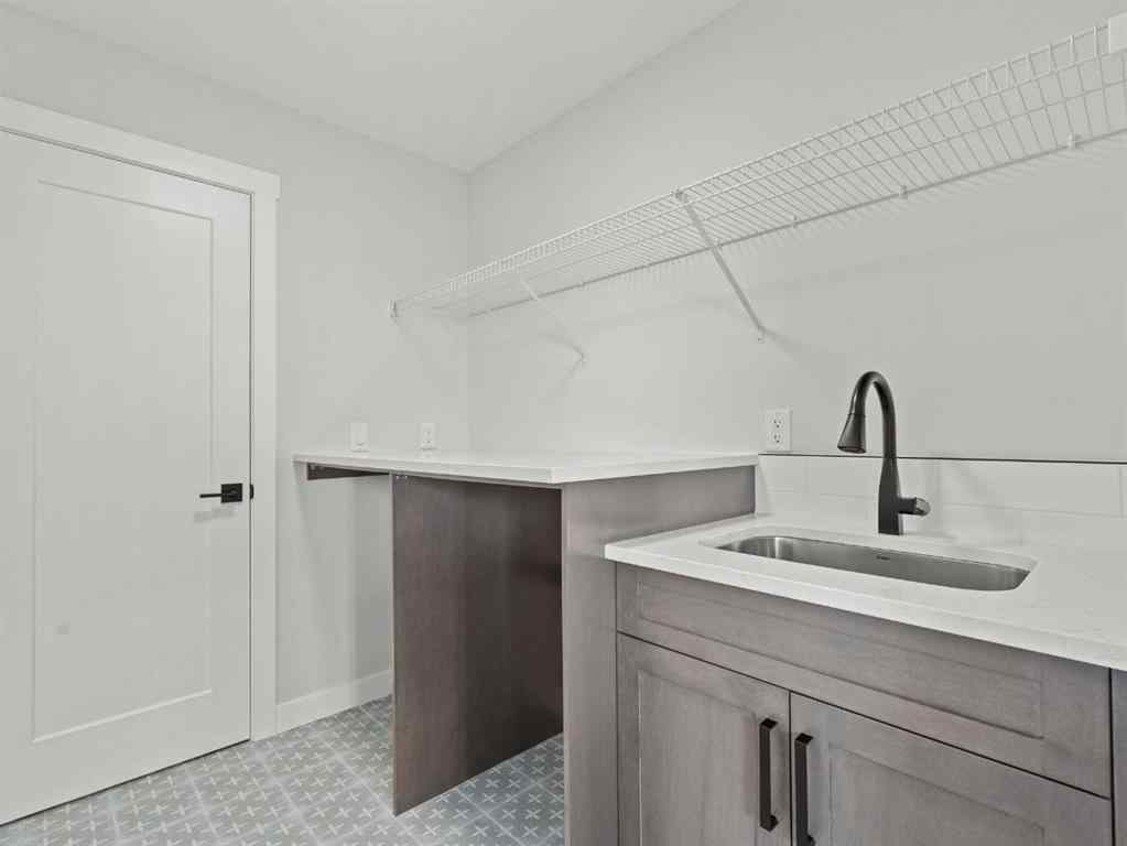 MLS® A2244847 - 271 Kinniburgh Loop  in Kinniburgh South Chestermere, Residential