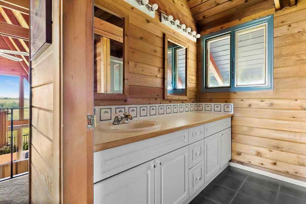 MLS® A2244850 - 40091 Big Hill Road  in NONE Rural Rocky View County, Residential