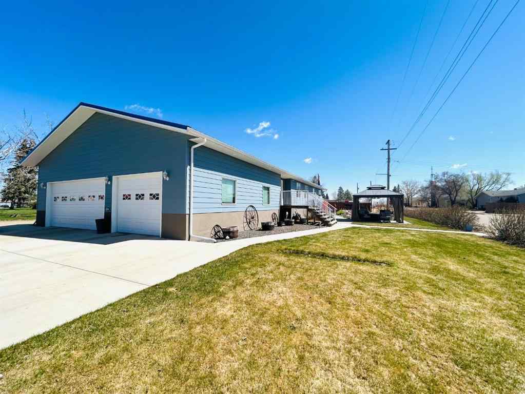 MLS® A2244855 - 402 5 Avenue E in NONE Oyen, Residential