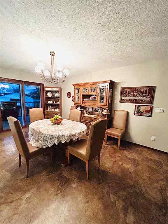 MLS® A2244855 - 402 5 Avenue E in NONE Oyen, Residential