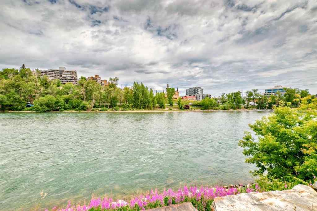 MLS® A2244875 - Unit #165 333 Riverfront Avenue SE in Downtown East Village Calgary, Residential