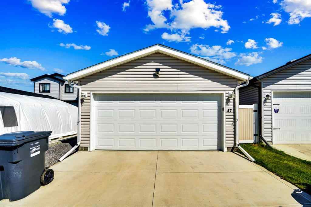 MLS® A2244887 - 47 Lake Street  in Liberty Landing Rural Red Deer County, Residential