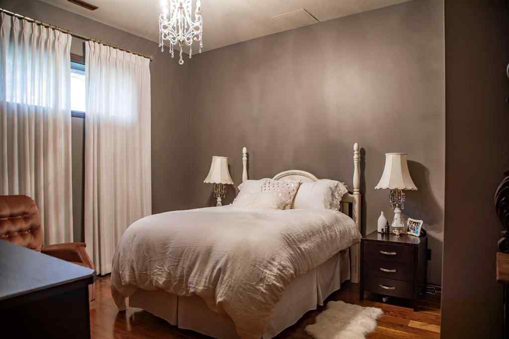 MLS® A2244888 - 13 Chinook Crescent  in NONE High Level, Residential