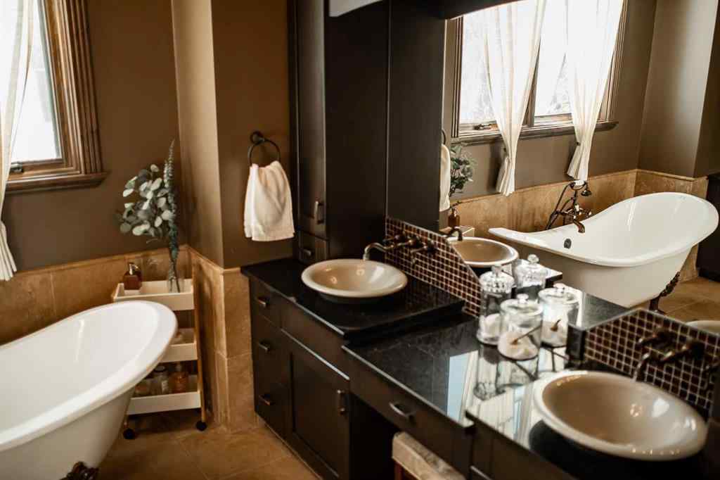 MLS® A2244888 - 13 Chinook Crescent  in NONE High Level, Residential