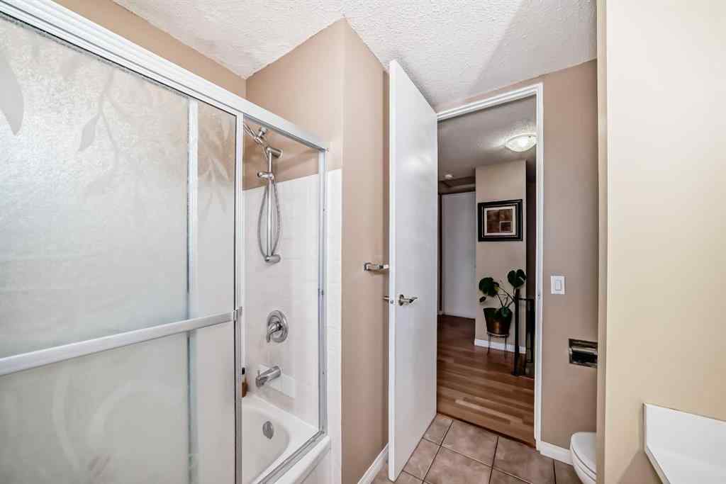 MLS® A2244890 - 609 40 Street NE in Marlborough Calgary, Residential