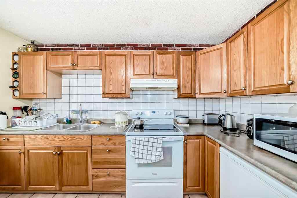 MLS® A2244890 - 609 40 Street NE in Marlborough Calgary, Residential