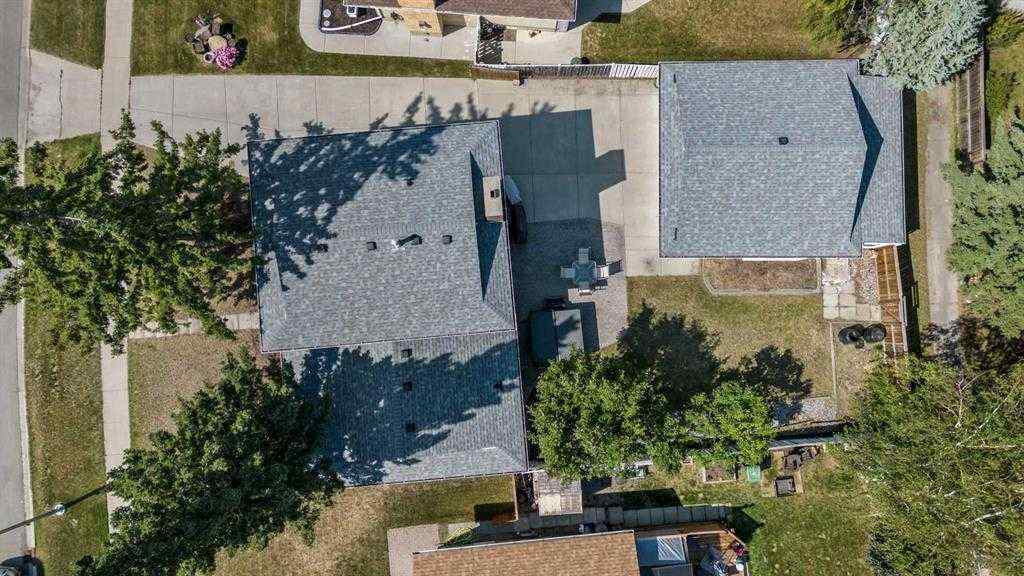 MLS® A2244896 - 5632 dalhousie Drive NW in Dalhousie Calgary, Residential