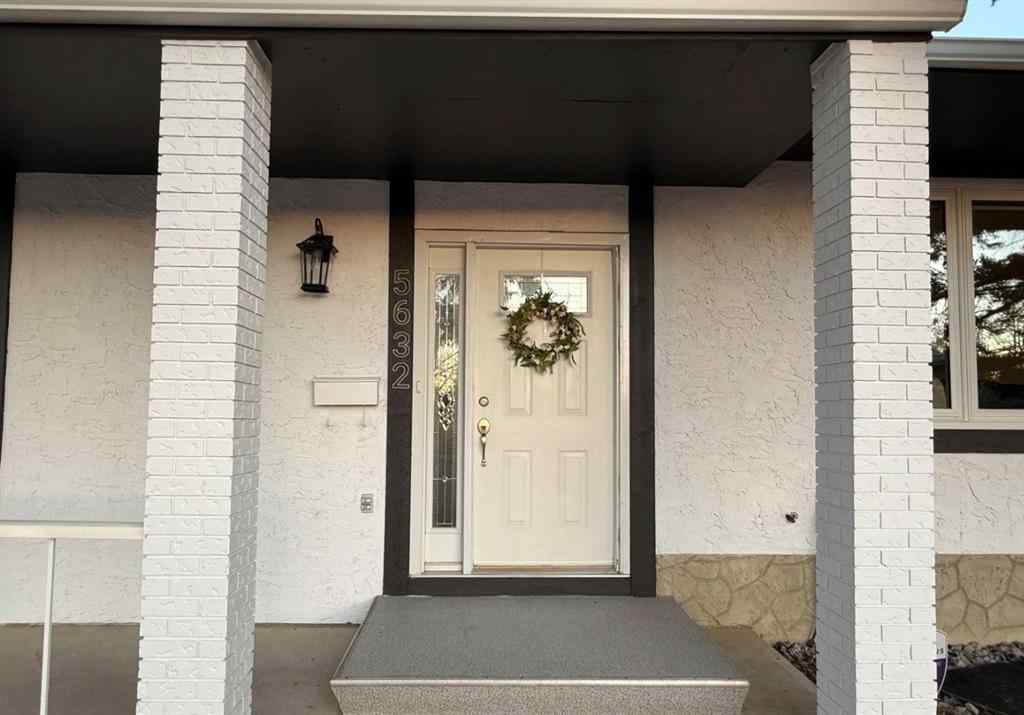 MLS® A2244896 - 5632 dalhousie Drive NW in Dalhousie Calgary, Residential