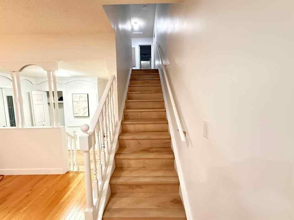 MLS® A2244896 - 5632 dalhousie Drive NW in Dalhousie Calgary, Residential