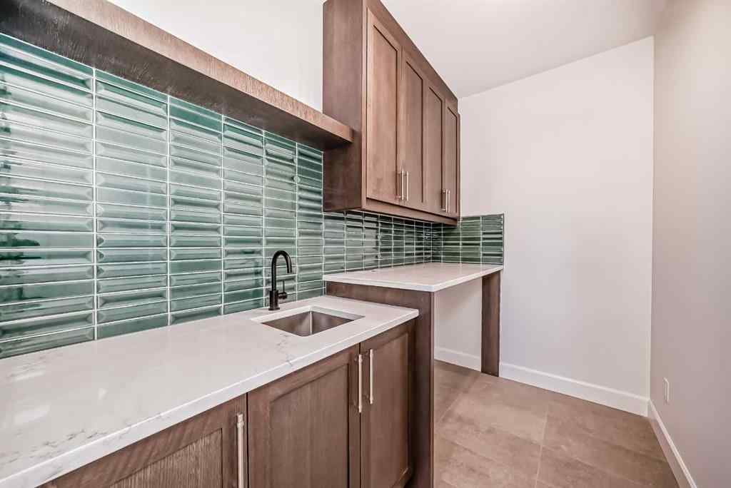 MLS® A2244897 - 5006 21A Street SW in Altadore Calgary, Residential