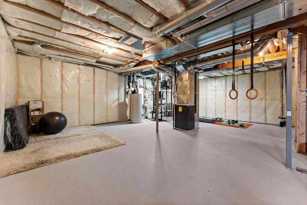 MLS® A2244918 - 804 Shawnee Terrace SW in Shawnee Slopes Calgary, Residential