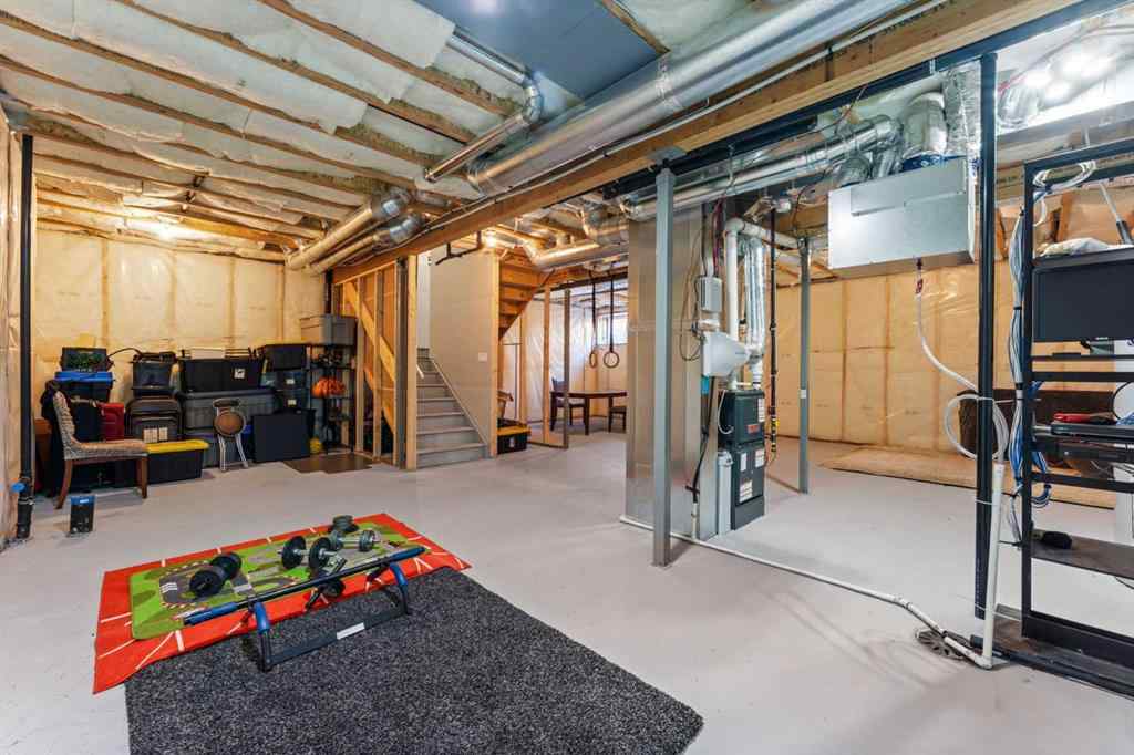 MLS® A2244918 - 804 Shawnee Terrace SW in Shawnee Slopes Calgary, Residential