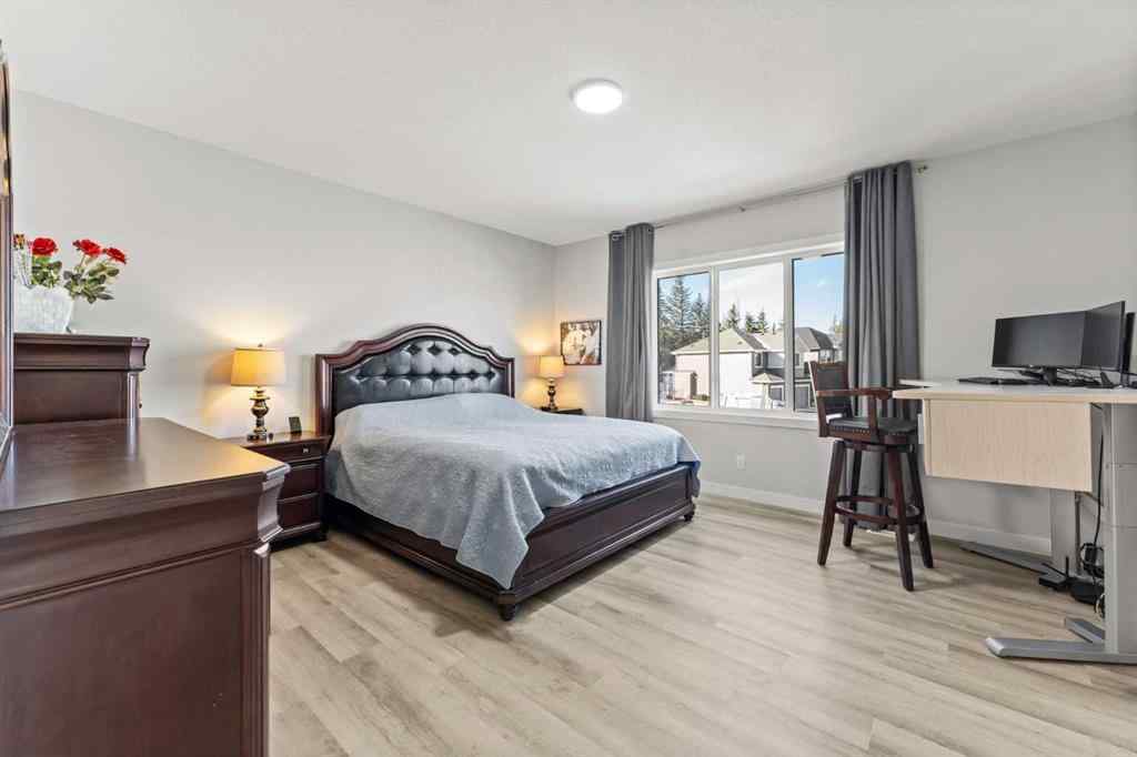 MLS® A2244918 - 804 Shawnee Terrace SW in Shawnee Slopes Calgary, Residential