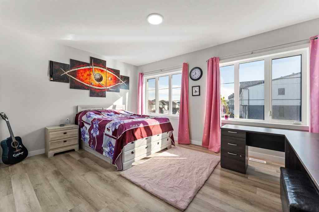 MLS® A2244918 - 804 Shawnee Terrace SW in Shawnee Slopes Calgary, Residential