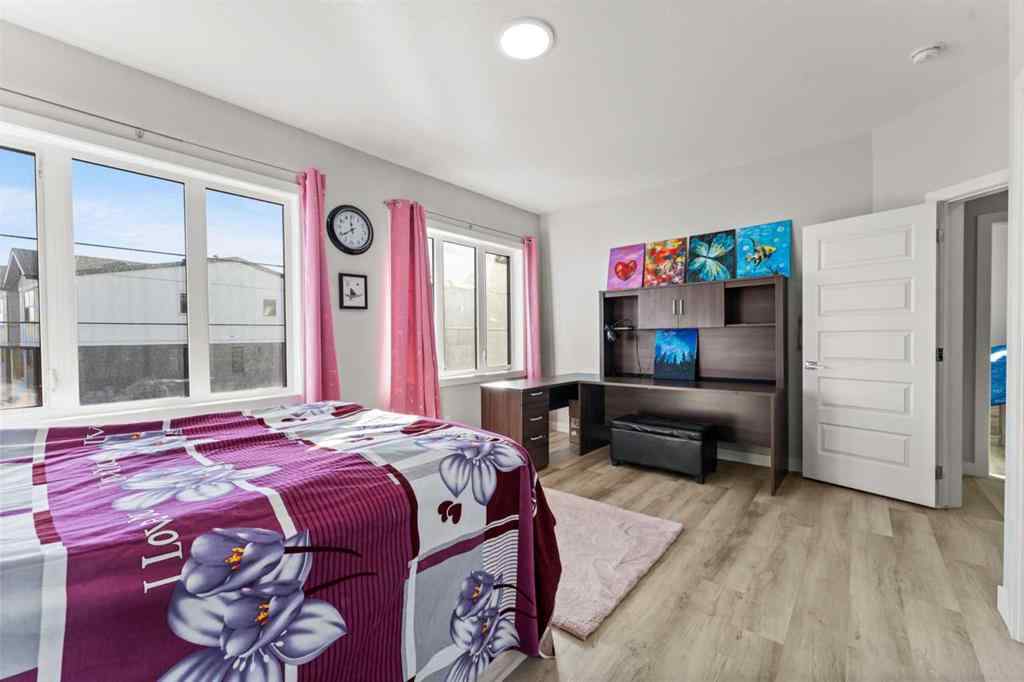 MLS® A2244918 - 804 Shawnee Terrace SW in Shawnee Slopes Calgary, Residential