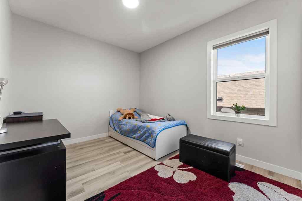 MLS® A2244918 - 804 Shawnee Terrace SW in Shawnee Slopes Calgary, Residential