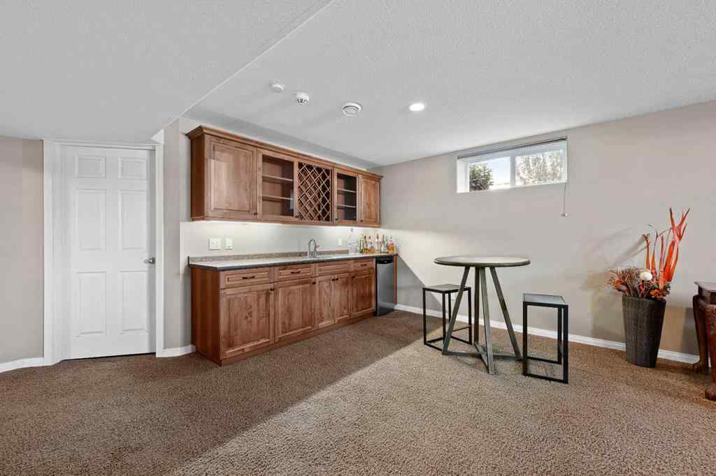 MLS® A2244923 - 3304 66 Avenue  in Parkview Estates Lloydminster, Residential