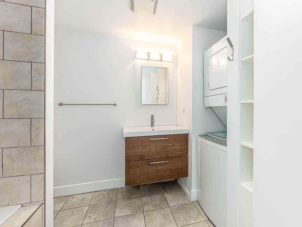 MLS® A2244929 - Unit #303 410 1 Avenue NE in Crescent Heights Calgary, Residential