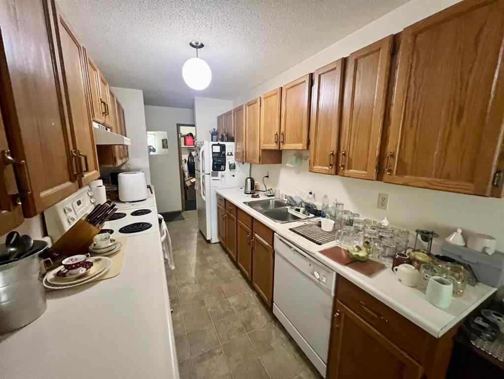 MLS® A2244931 - Unit #204 5502 58A Street  in Riverside Meadows Red Deer, Residential