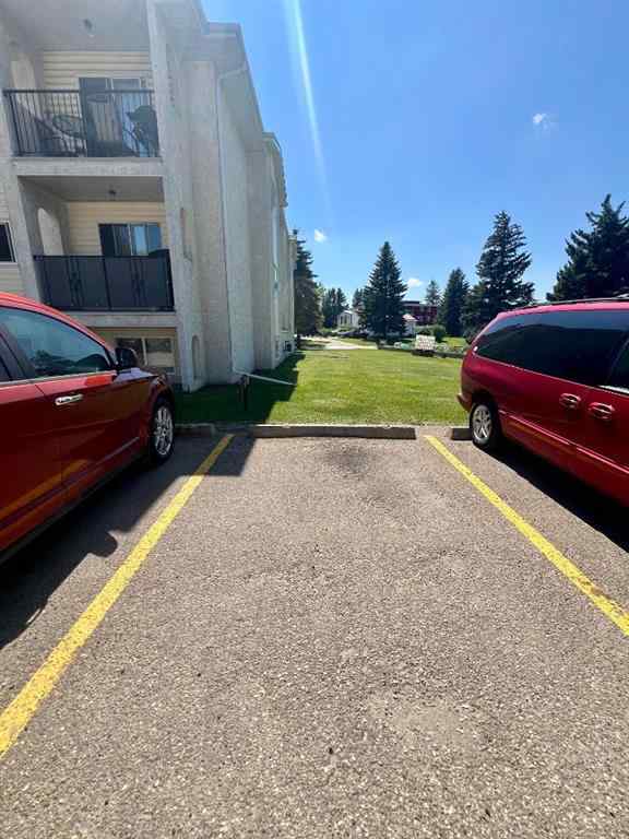 MLS® A2244931 - Unit #204 5502 58A Street  in Riverside Meadows Red Deer, Residential