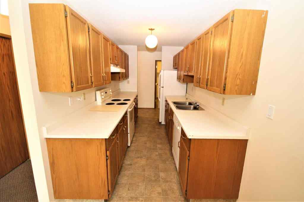 MLS® A2244931 - Unit #204 5502 58A Street  in Riverside Meadows Red Deer, Residential