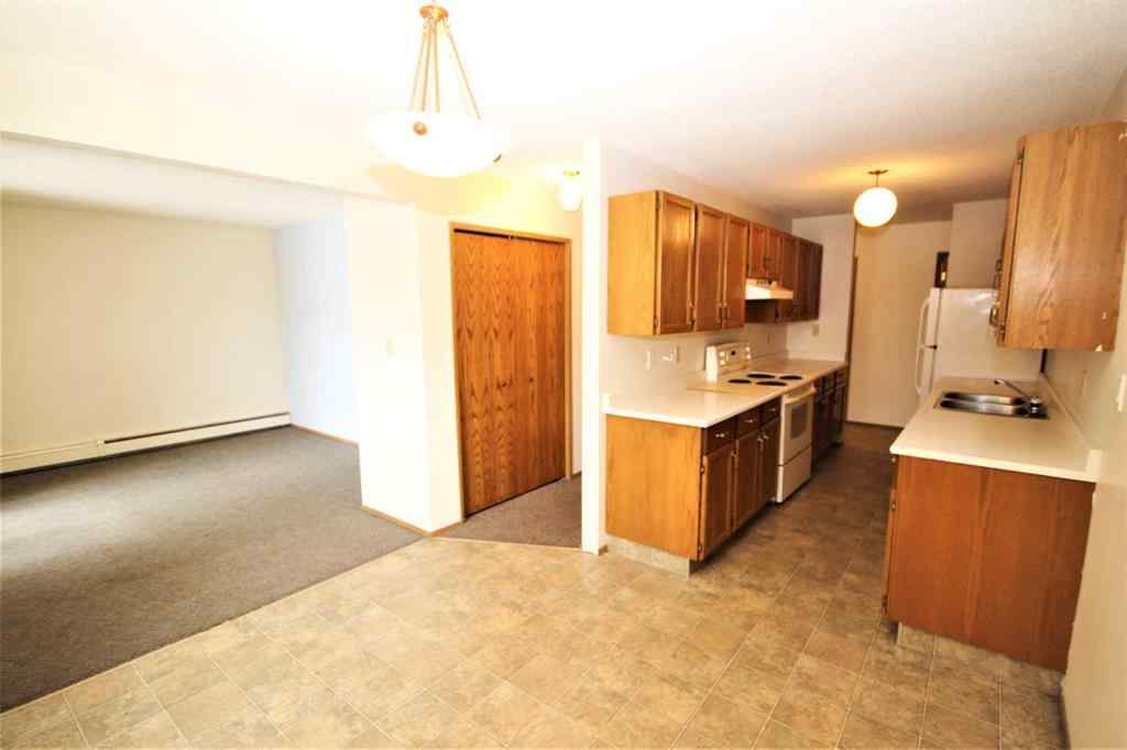 MLS® A2244931 - Unit #204 5502 58A Street  in Riverside Meadows Red Deer, Residential