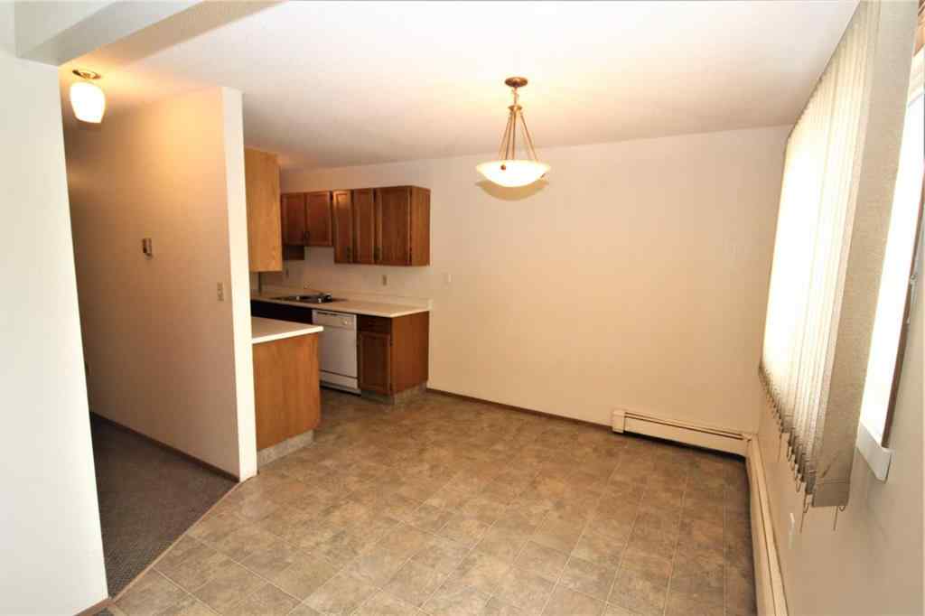 MLS® A2244931 - Unit #204 5502 58A Street  in Riverside Meadows Red Deer, Residential