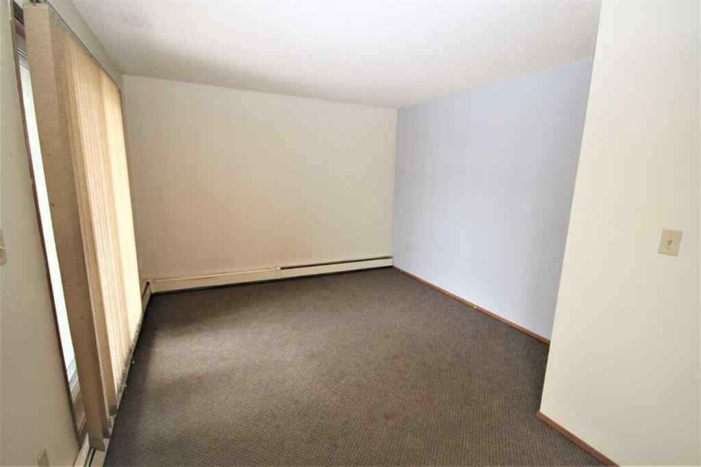 MLS® A2244931 - Unit #204 5502 58A Street  in Riverside Meadows Red Deer, Residential