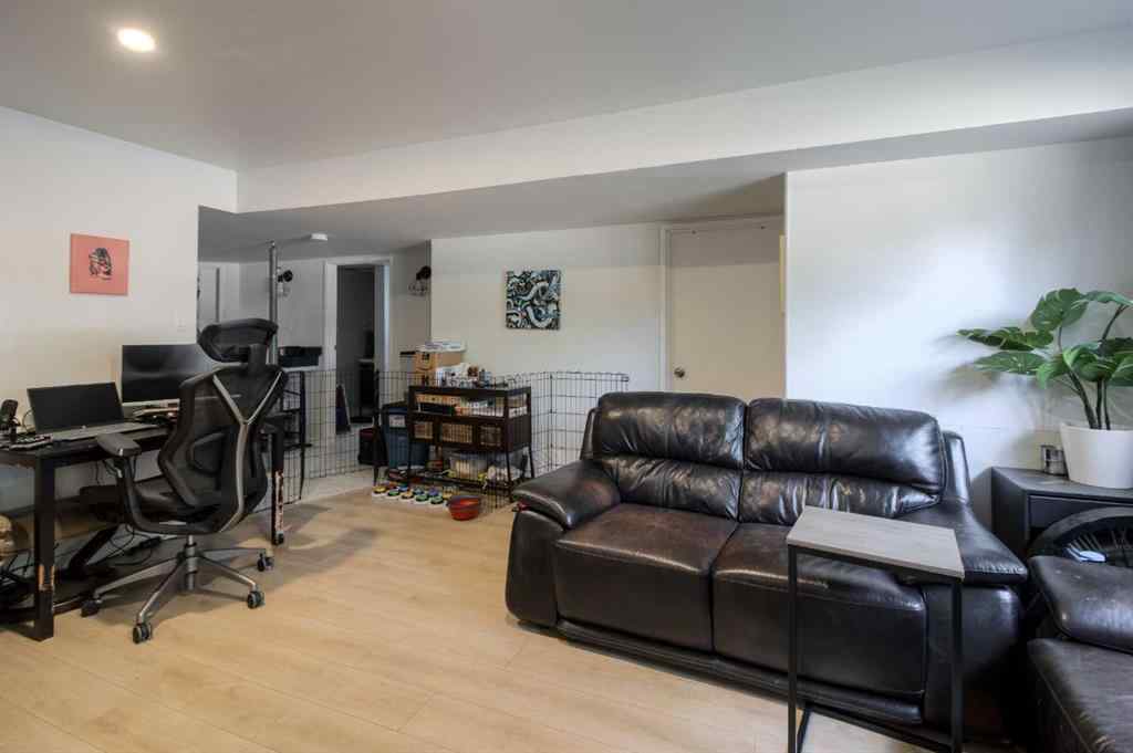 MLS® A2244934 - 7 Cayuga Place W in Indian Battle Heights Lethbridge, Residential