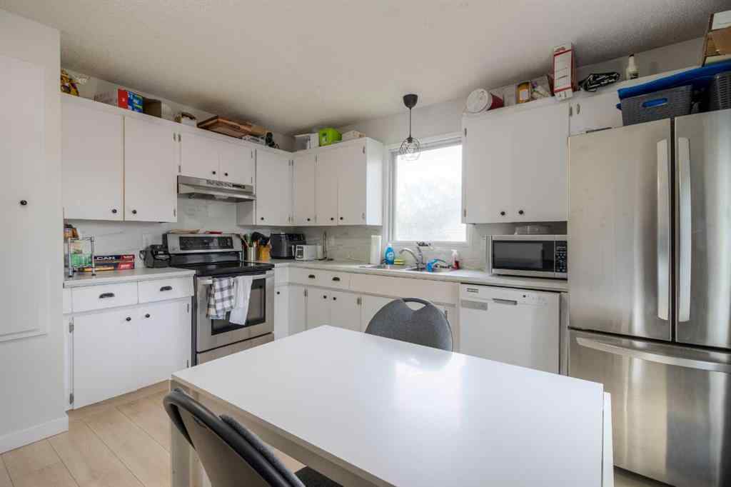 MLS® A2244934 - 7 Cayuga Place W in Indian Battle Heights Lethbridge, Residential