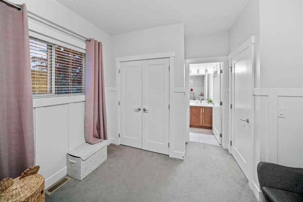 MLS® A2244935 - 2412 5 Street NW in Mount Pleasant Calgary, Residential