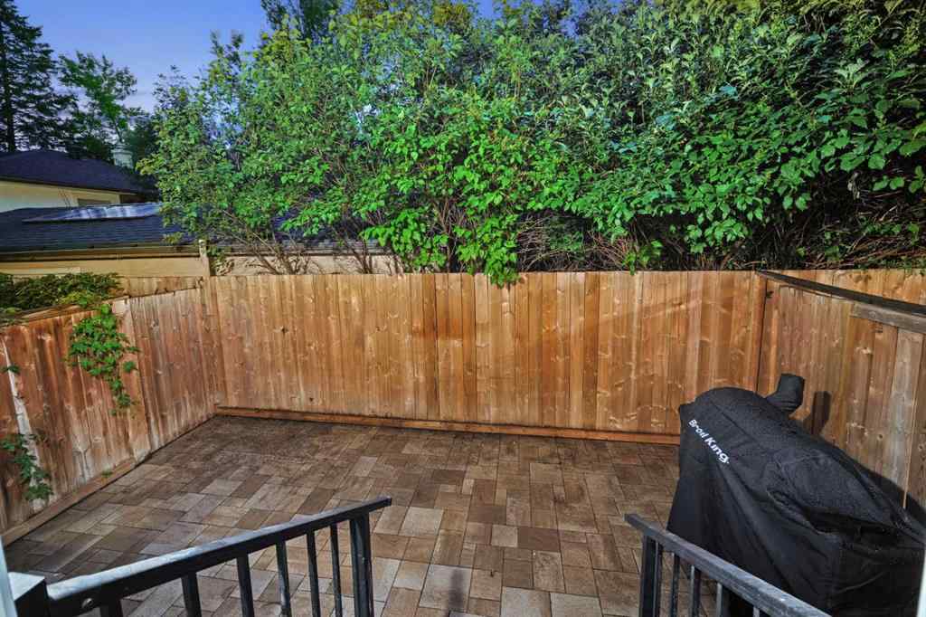 MLS® A2244935 - 2412 5 Street NW in Mount Pleasant Calgary, Residential