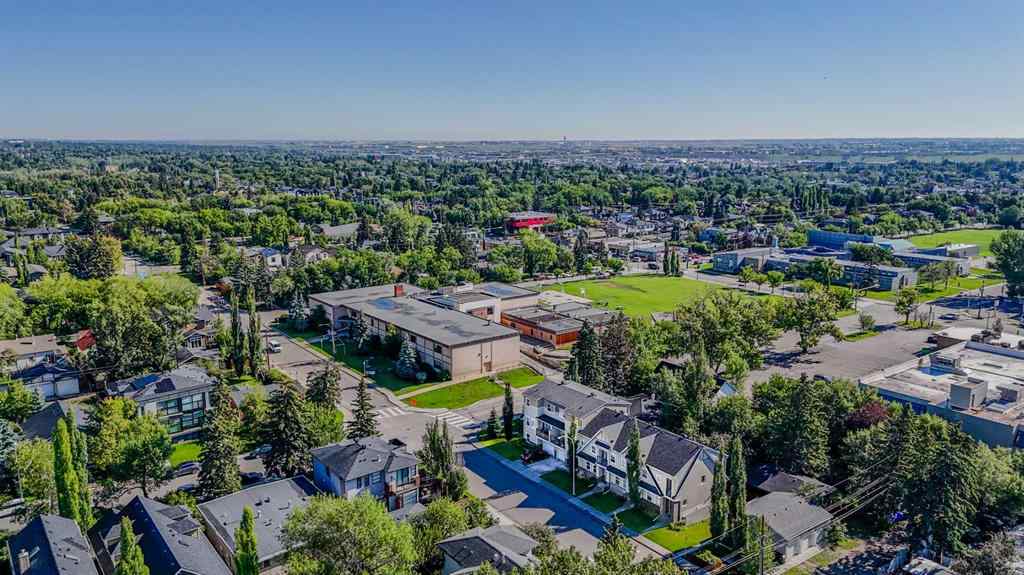 MLS® A2244935 - 2412 5 Street NW in Mount Pleasant Calgary, Residential