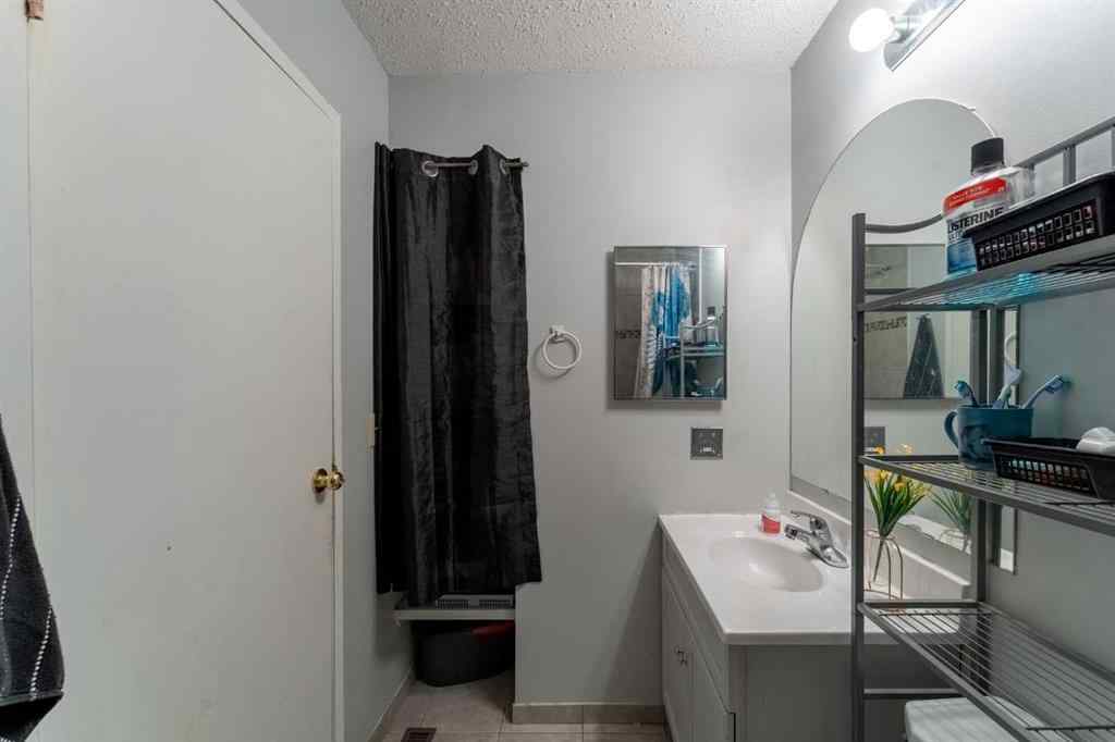 MLS® A2244939 - 53 Beaconsfield Crescent NW in Beddington Heights Calgary, Residential
