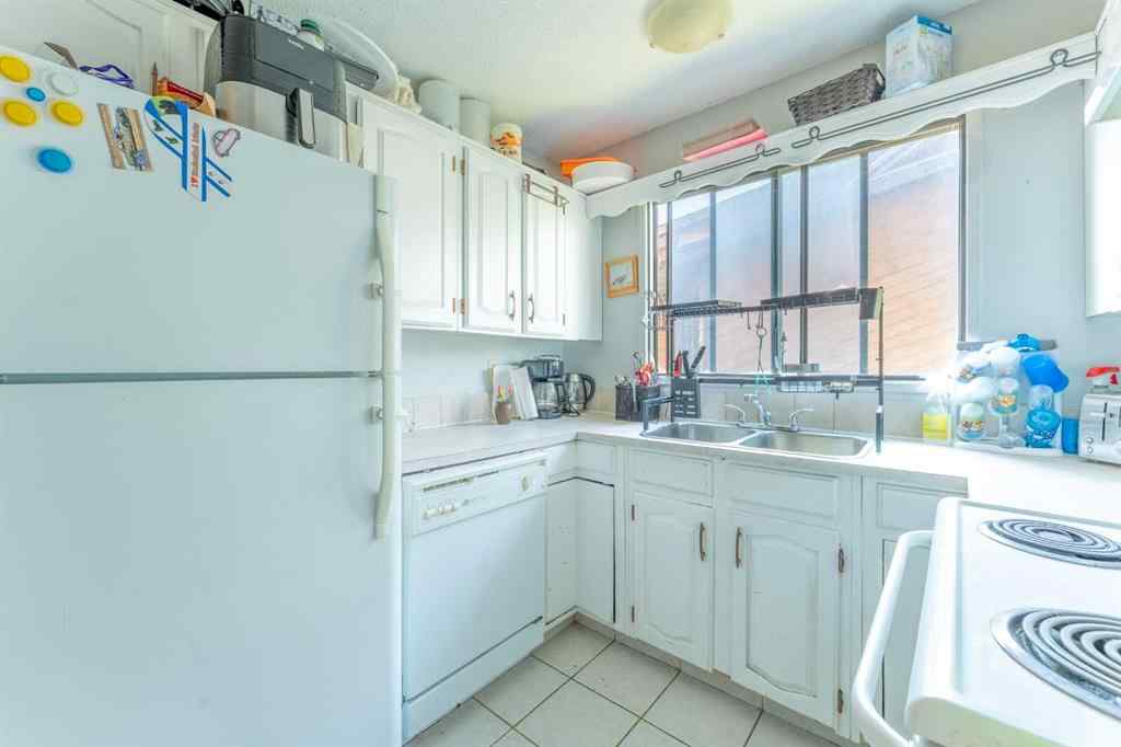 MLS® A2244939 - 53 Beaconsfield Crescent NW in Beddington Heights Calgary, Residential